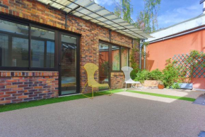 Гостиница Paris East Side Lodge  Пантен